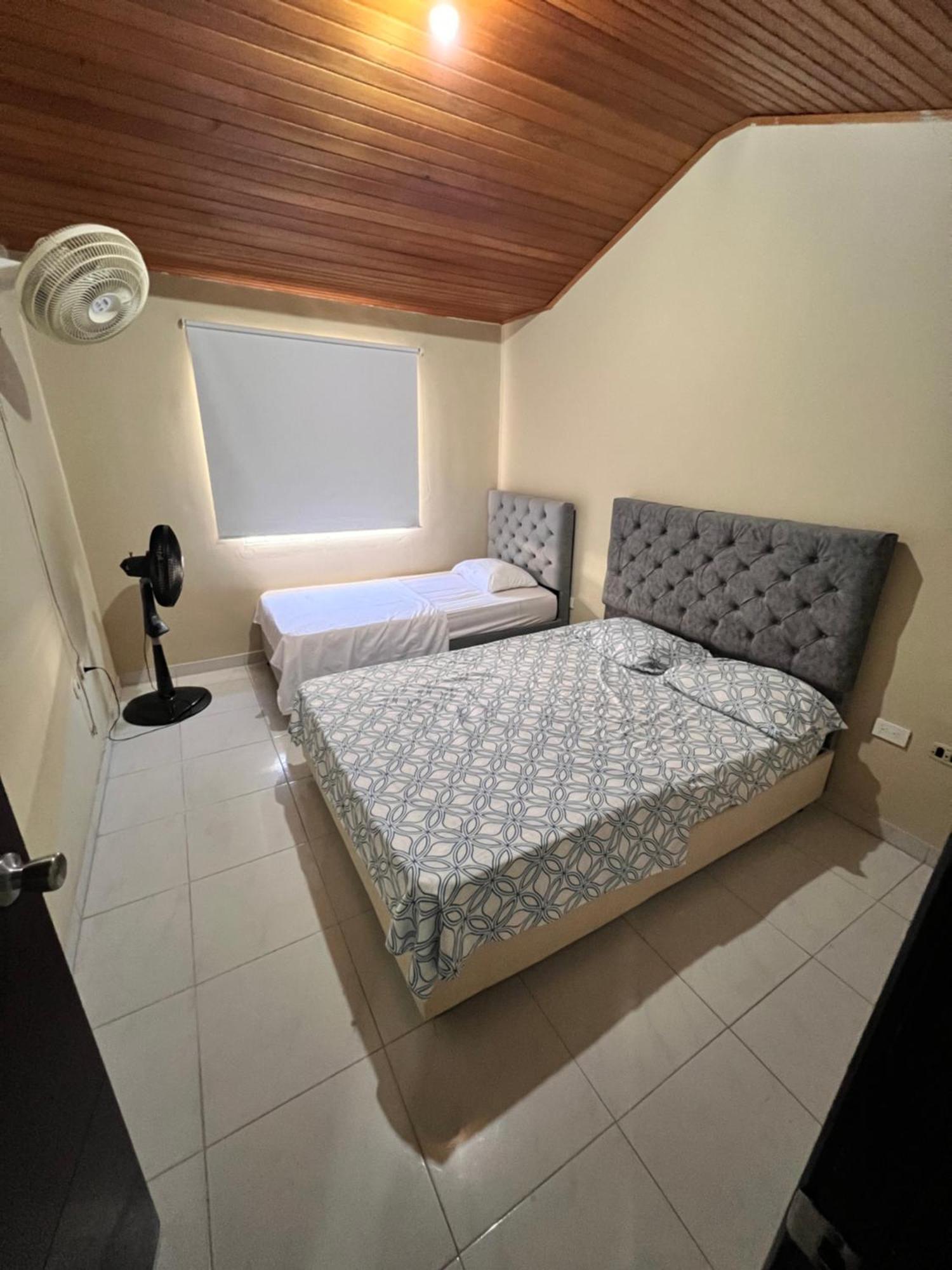 Casa Frente Al Centro Comercial Guatapuri * Valledupar