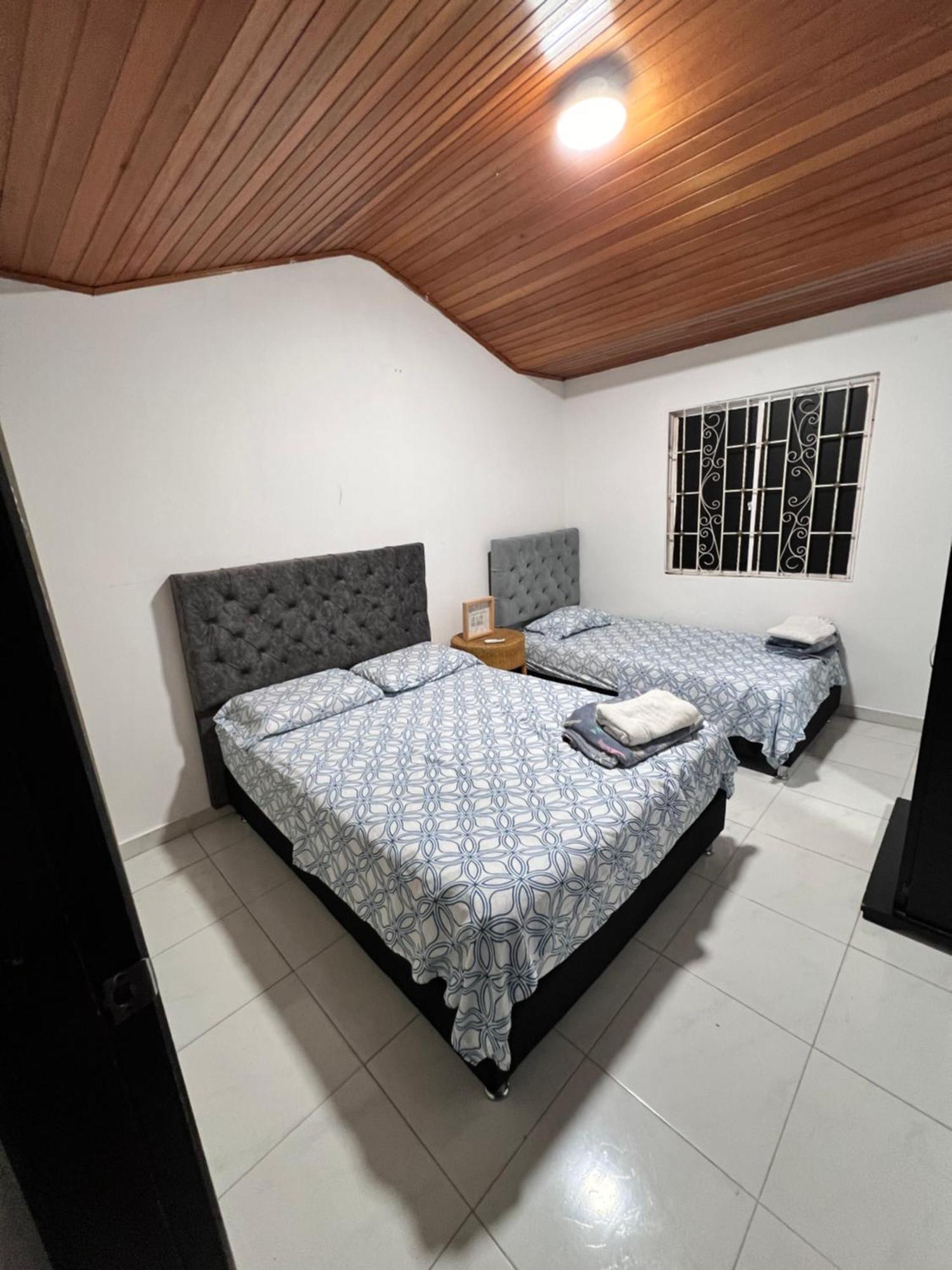 Casa Frente Al Centro Comercial Guatapuri Holiday home *